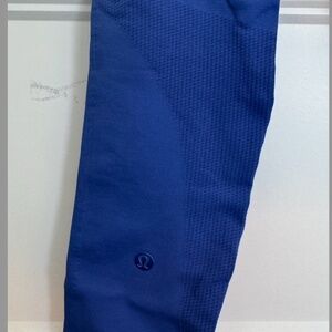 Lululemon sculpting seamless leggings Size 4